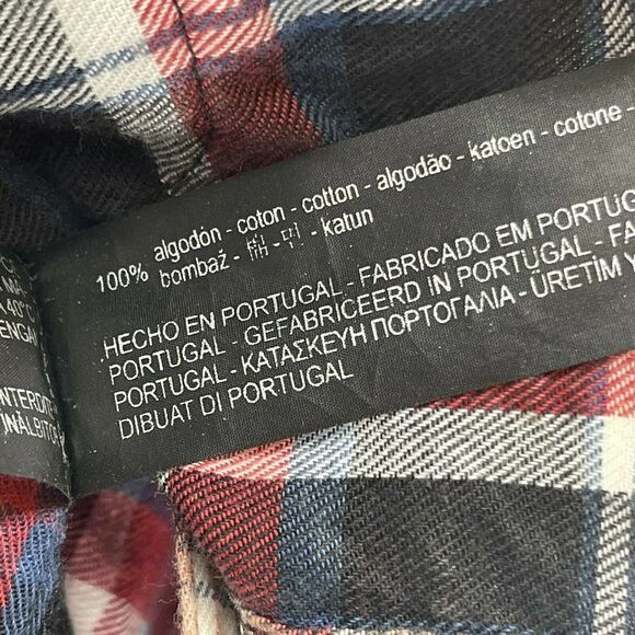 ZARA Cropped Plaid Shirt Black Red Snap Front Raw Hem Size S Oversized Relaxed - Picture 7 of 7